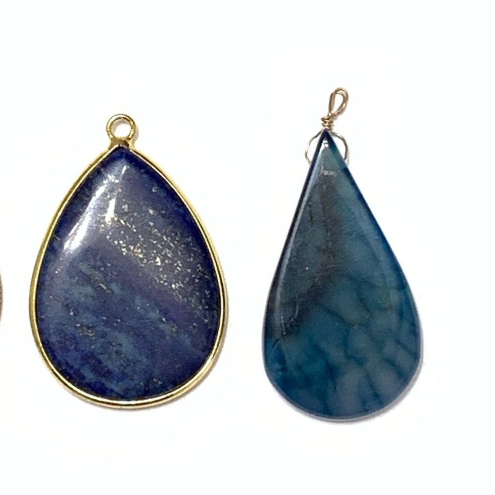 Set of 2 pendants - lapis and blue agate pearshape